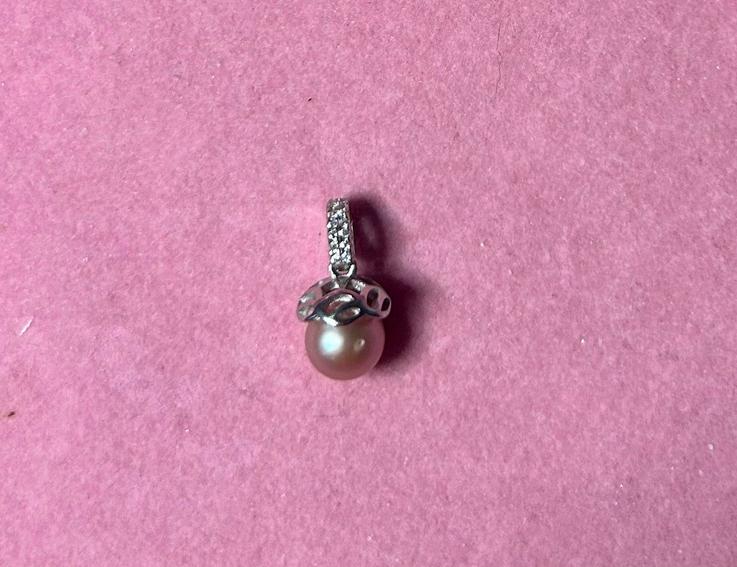 Sterling silver cubic zirconia mount