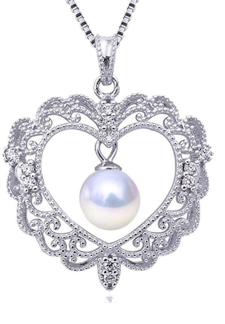 Sterling silver vintage heart pendant