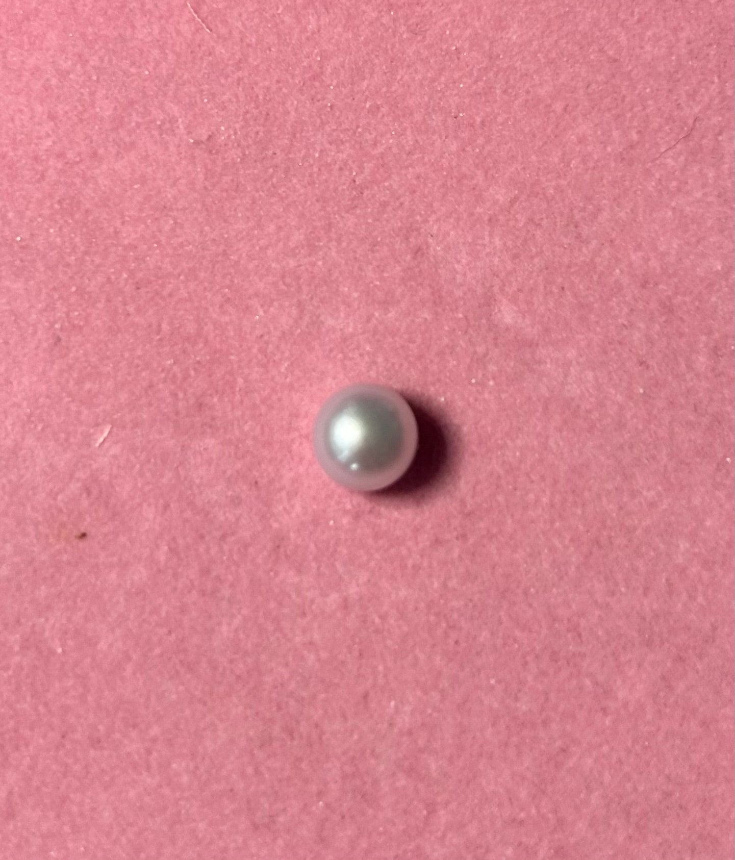 Light purple 9mm button pearl