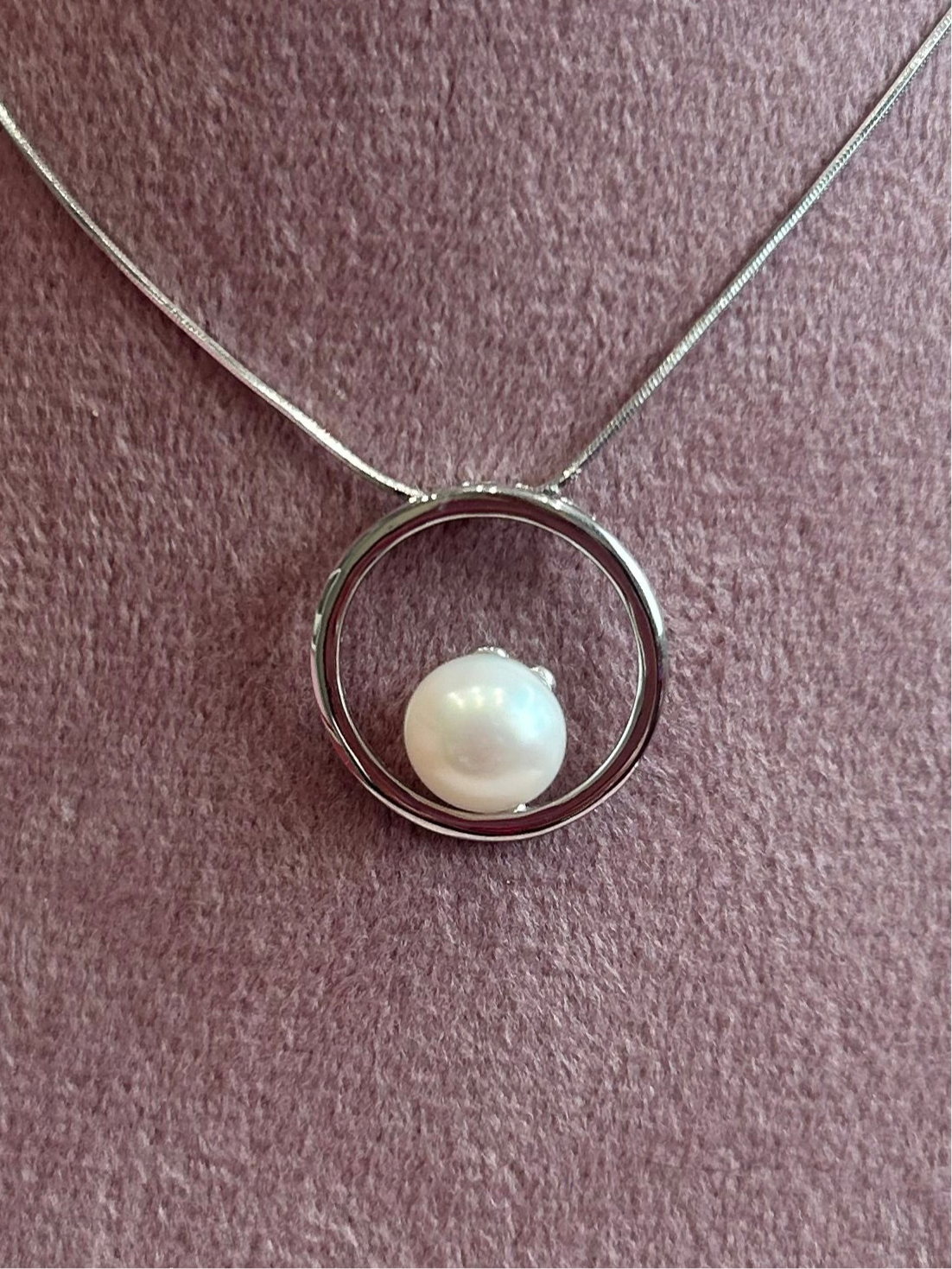 Pre mounted Sterling silver round pendant with white pearl