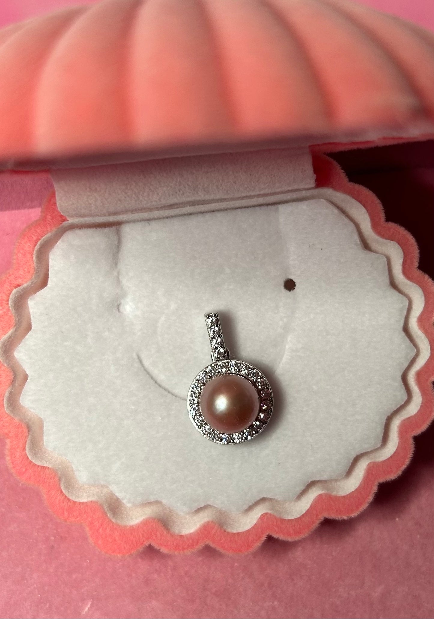 Sterling silver cubic zirconia round mount