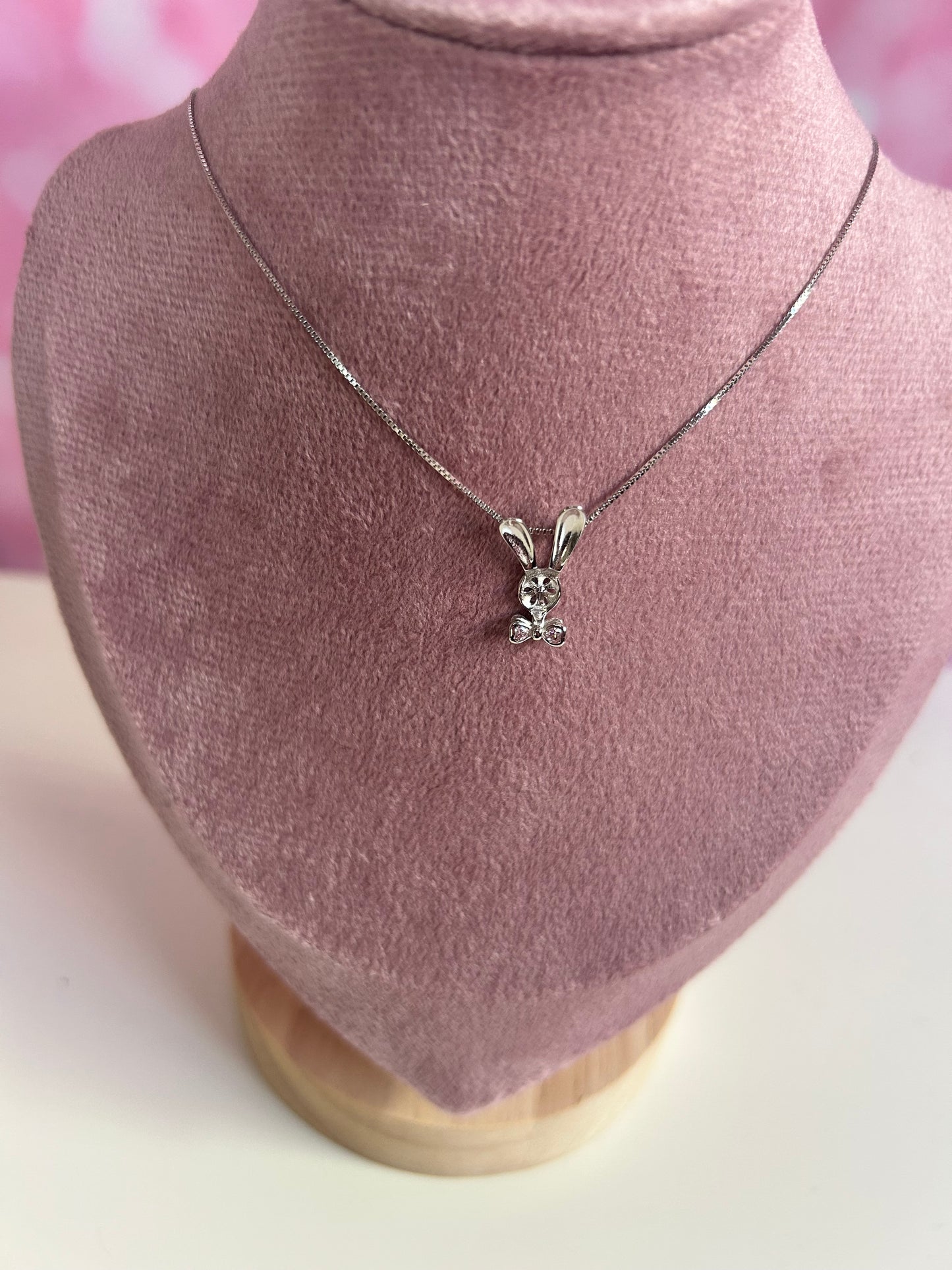 Sterling silver cubic zirconia cute bunny mount