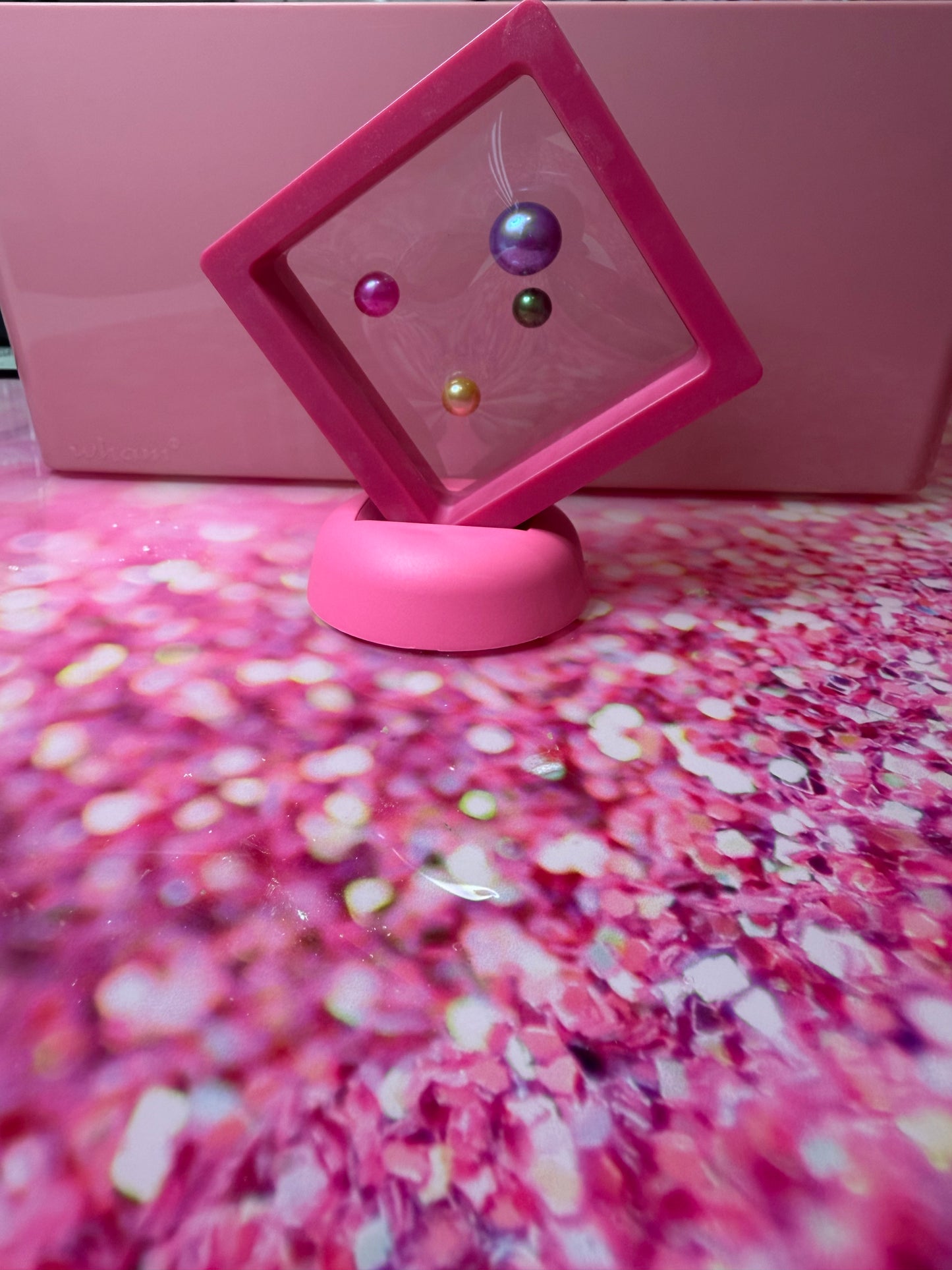 Pearl display
