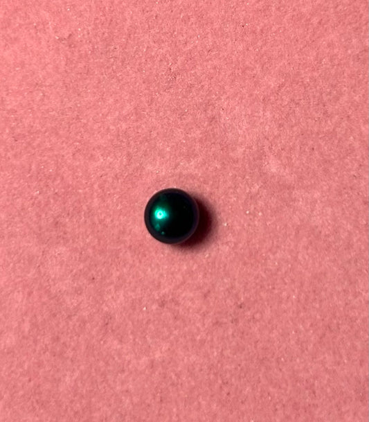 Emerald green 6mm button pearl