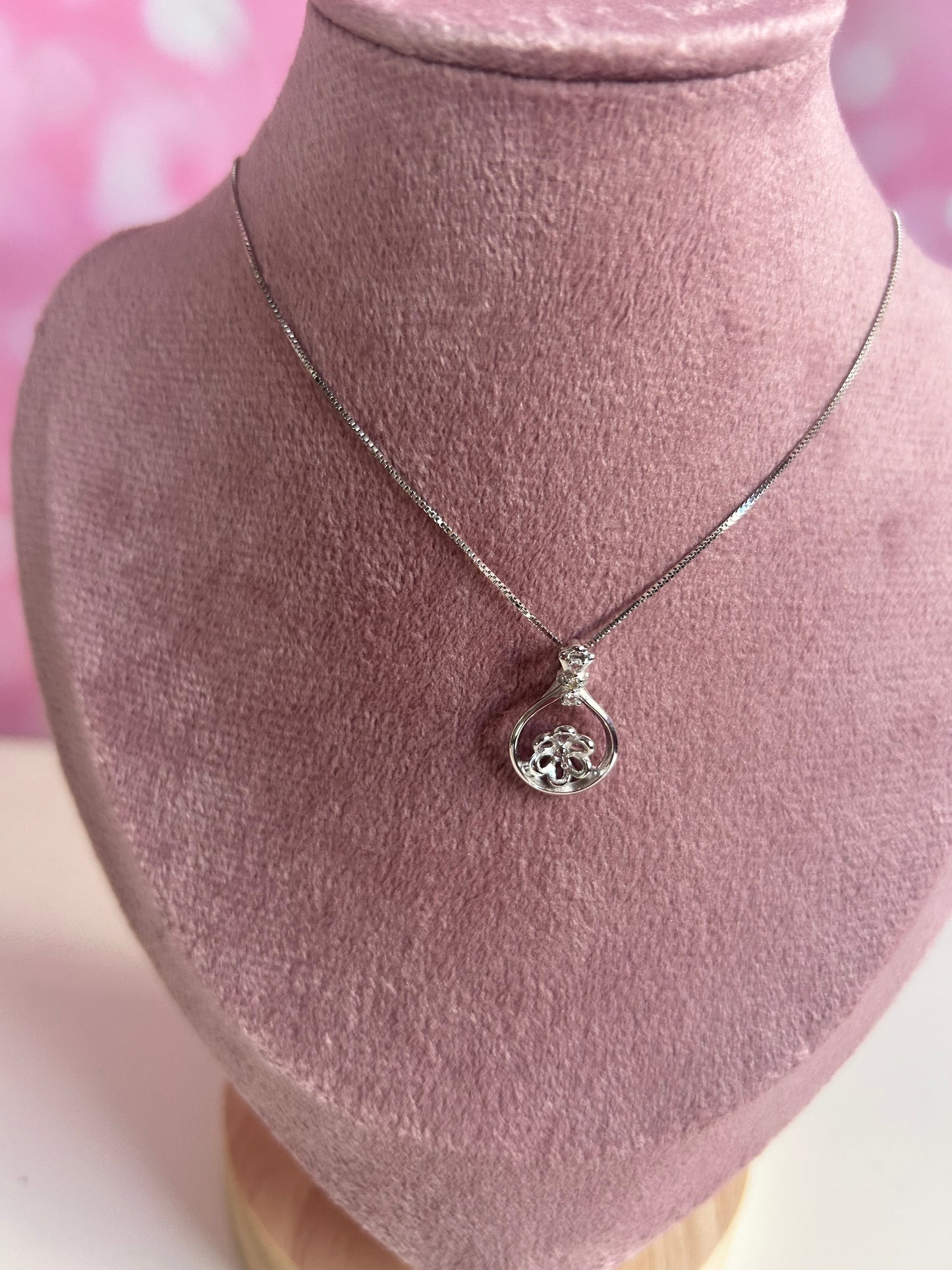 Sterling silver cubic zirconia small round mount