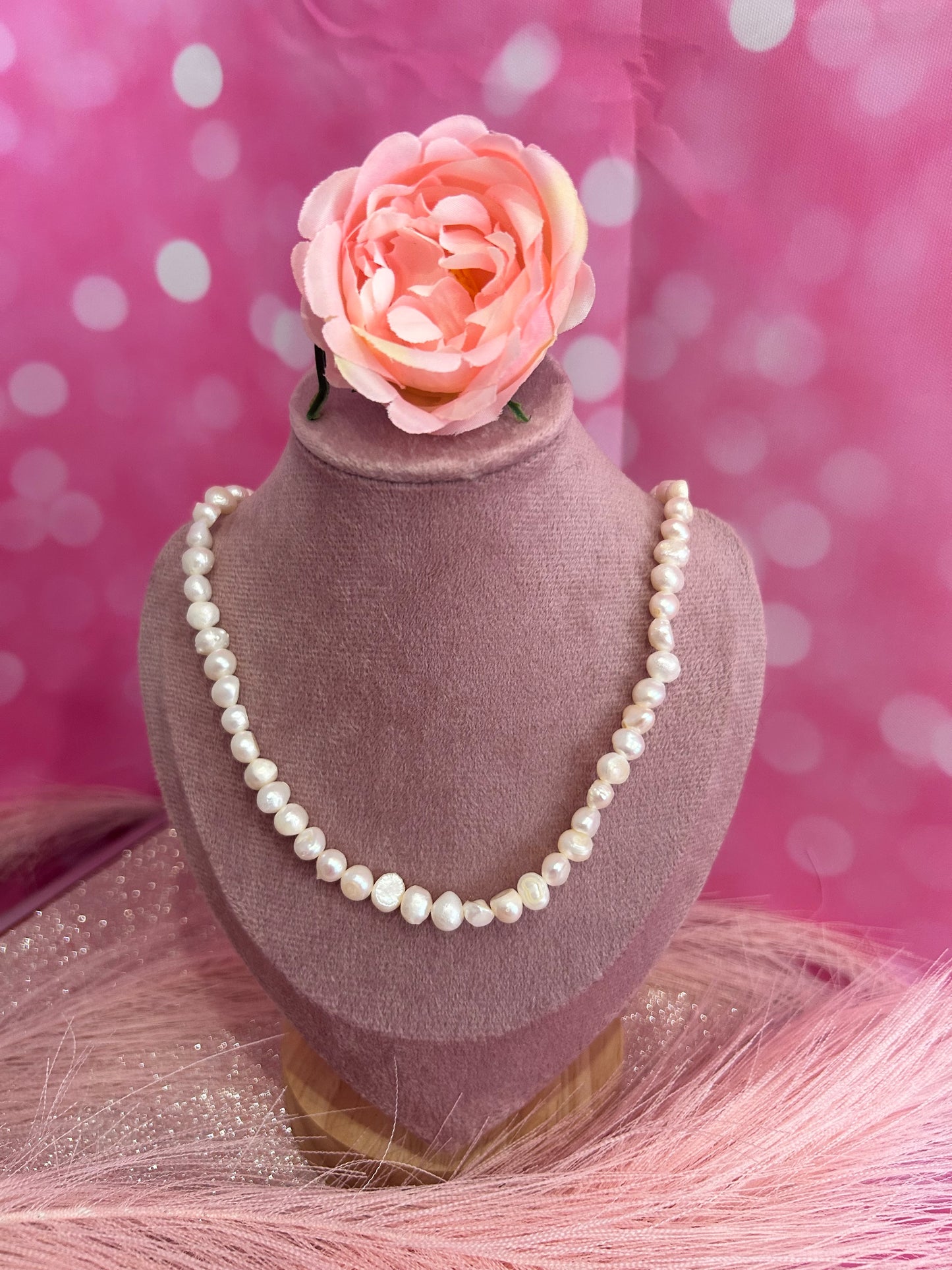 18” white smooth on both sides freshwater pearl single strand necklace