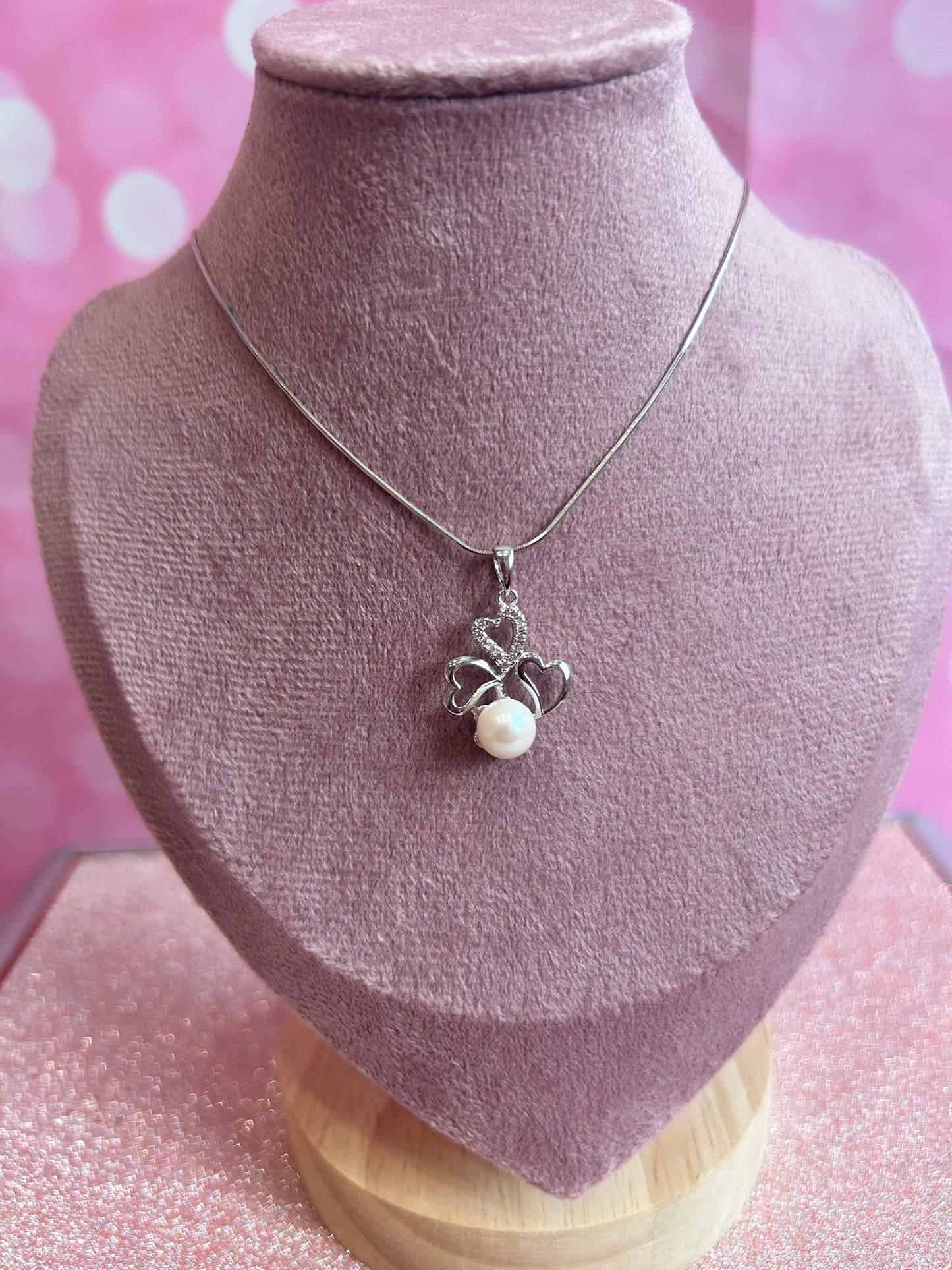 Pre-mounted sterling silver triple heart pendant with white pearl