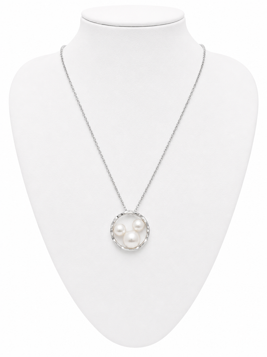 Silver plated M Mouse pearl necklace