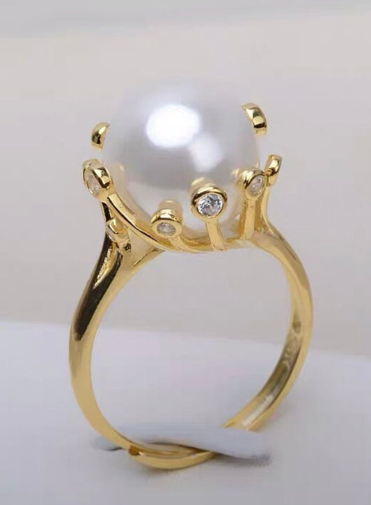 The Rachael Ring in Gold