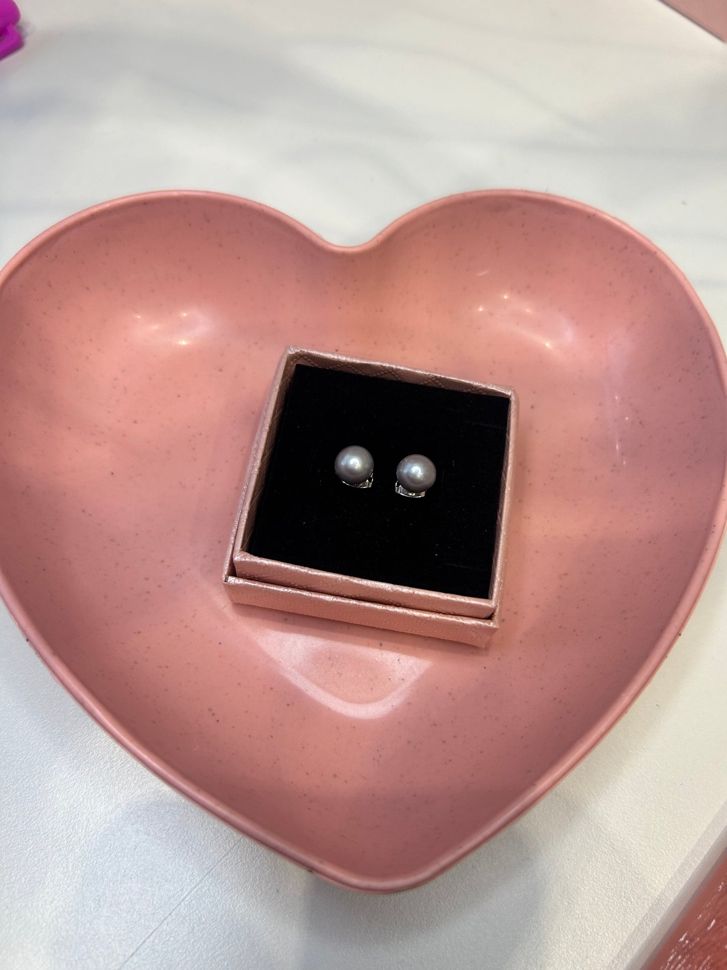 Sterling silver pearl stud earrings