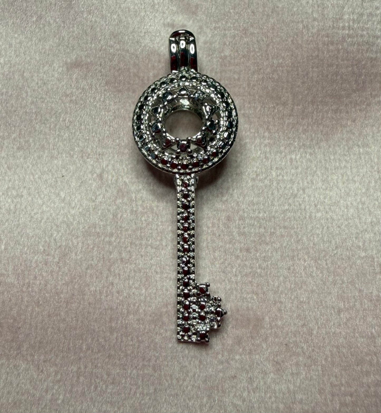 Silver plated key cage