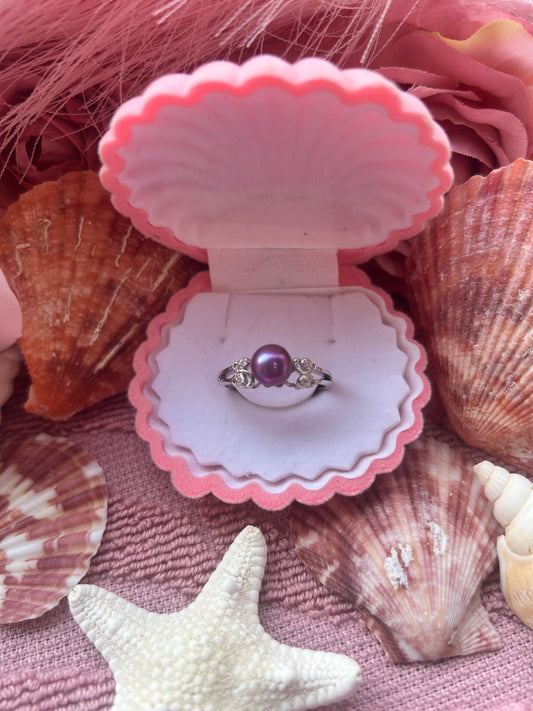 Silver plated ring with butterflies on the side