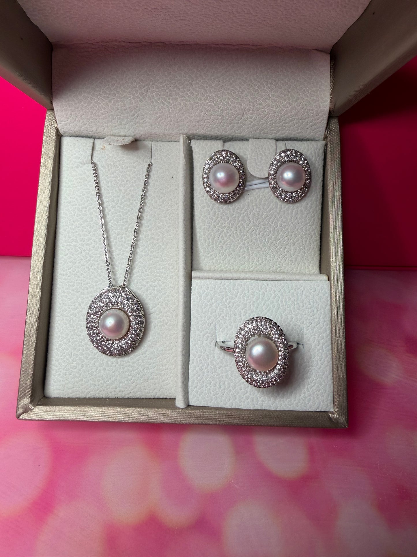 Platinum plated pendant, earring and ring matching set