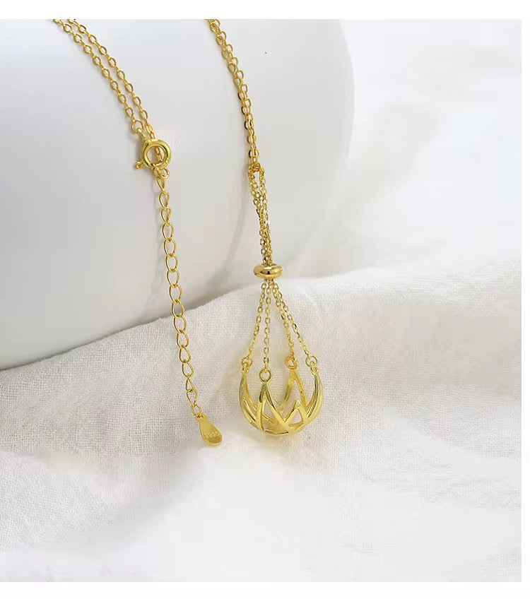 Plated Edison basket cage in gold colour